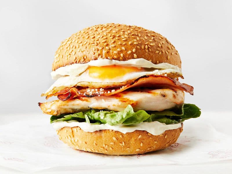 Caesar's Palace (Traditional Bun)